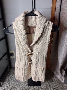 Kaisely Cream Knit Shawl-Collar Toggle Cardigan Vest